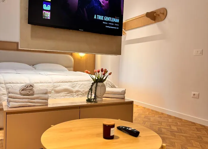 Noon Apartamento Tirana