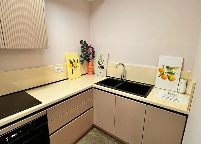 Noon Apartamento Tirana